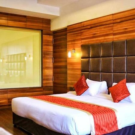 City Park Resort Bahādurgarh Kültér fotó