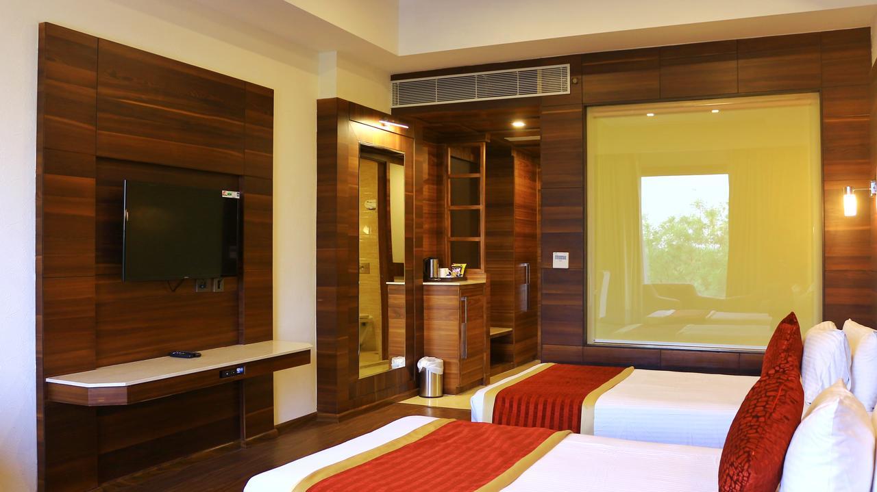 City Park Resort Bahādurgarh Kültér fotó